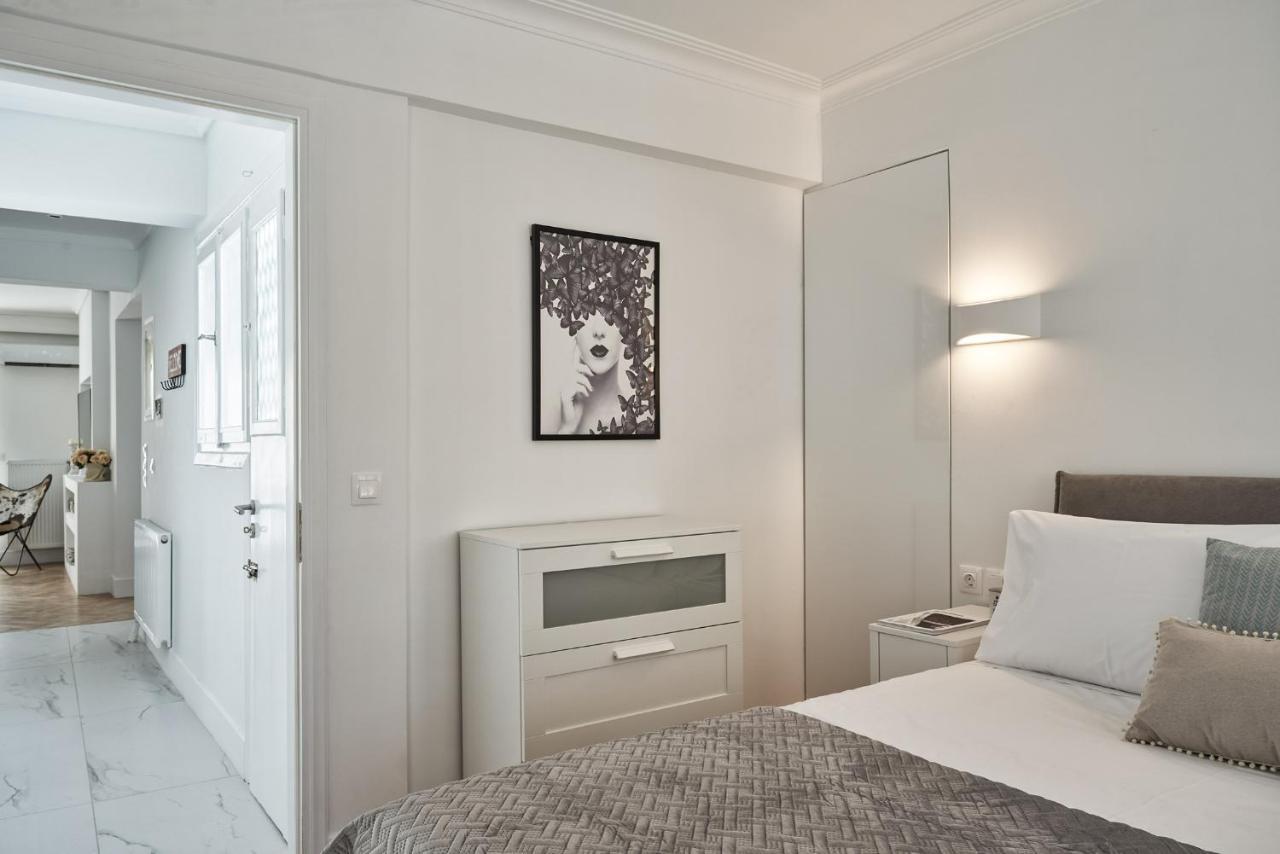Marvelous N Bright Apt Next To Megaro Mousikis Atenas Exterior foto